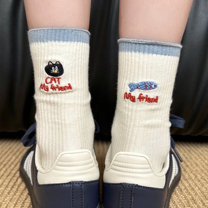 Cute Cartoon Socks for Women with Ab Cat and Fish Embroidery Mid-Calf Socks Japanese College Style Elastic Casual Socks