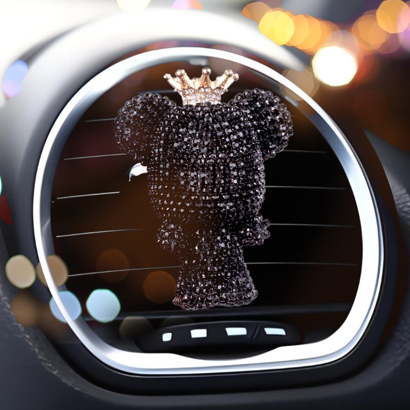 Aromaterapia de coche diamante creativo lindo oso violento oso clip de perfume de coche salida de aire accesorios de coche fabricante femenino