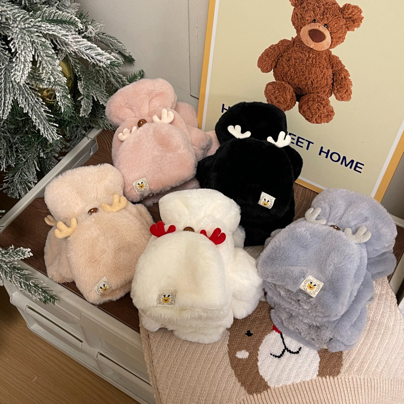 ヘラジカのクリスマスの手袋の女性の冬の毛の保温は学生を覆います。|undefined