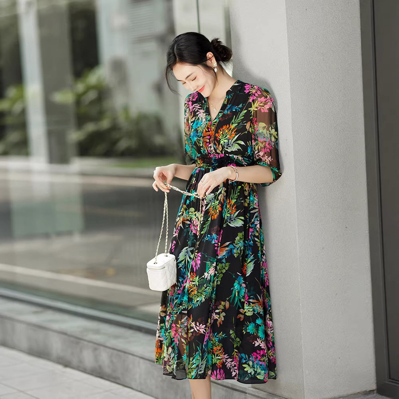 90415 French Silk Dress 2024 Summer New Women's Clothing Elegant Mid-Length Plant Print Beaded Dress 90415 French Silk Dress 2024 Summer New Women's Clothing Elegant Mid-Length Plant Print Beaded Dress