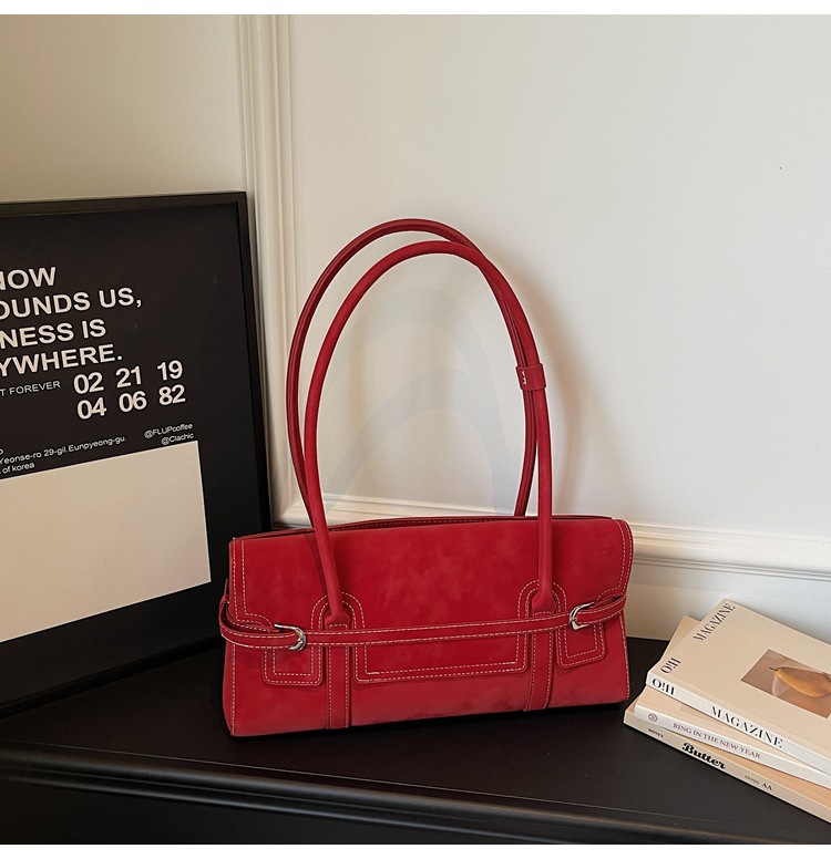 Bolsa de pan de moda roja de peluche de gran capacidad para mujeres 2026 nueva moda bolso de hombro de brazo de mano bolso de palo