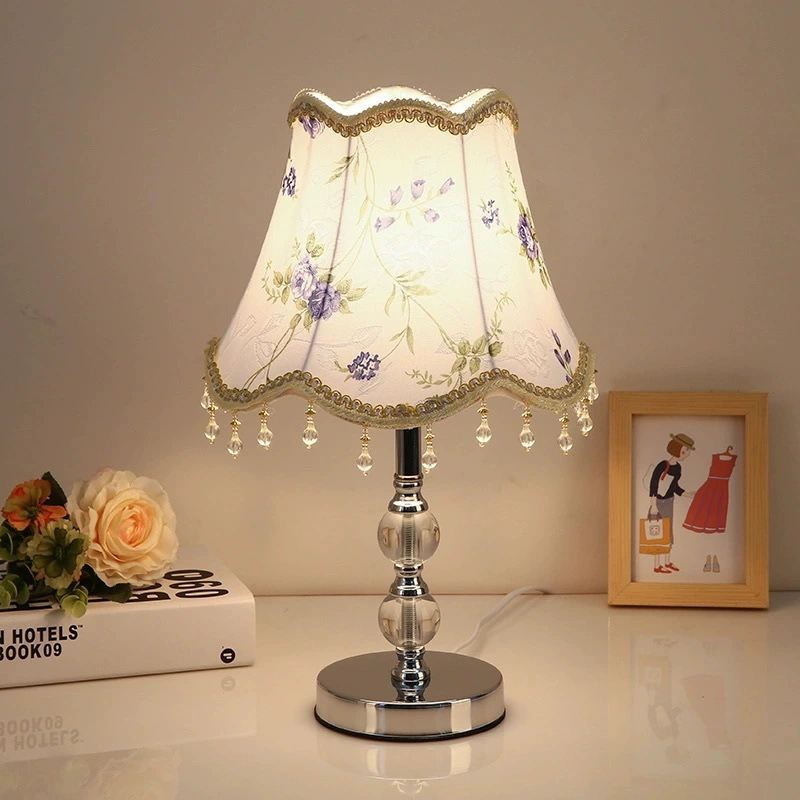Creative table lamp for bed, energy-saving modern and minimalistic night light for breastfeeding, remote control