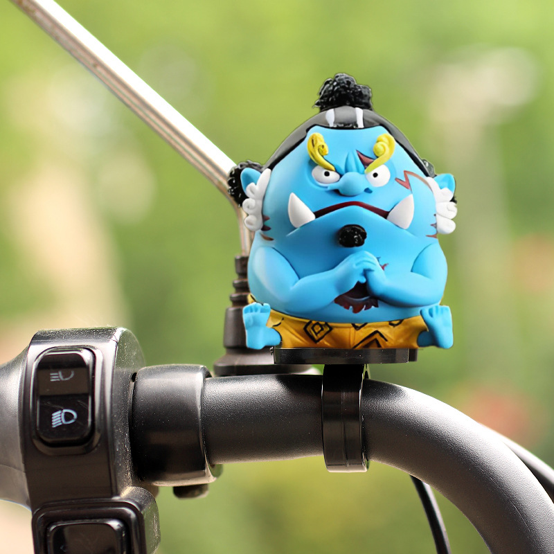 Lindos accesorios de coche eléctrico Haizewang adornos de coche pirata adornos de casco de motocicleta colgante de plástico