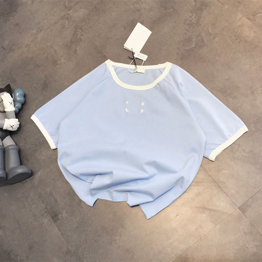 Летняя модная простая женская футболка CE с триумфальными рукавами, свободный короткий стиль, похожий на новую европейскую и американскую трансграничную дропшиппинг Xiaolu.