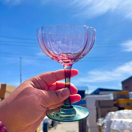 酒杯;醒酒器;果盘、果篮