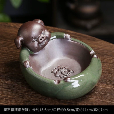 Fashionable Ceramic Ashtray, Creative Office: Car ashtray - ge-kiln-fu-piggy-ashtray