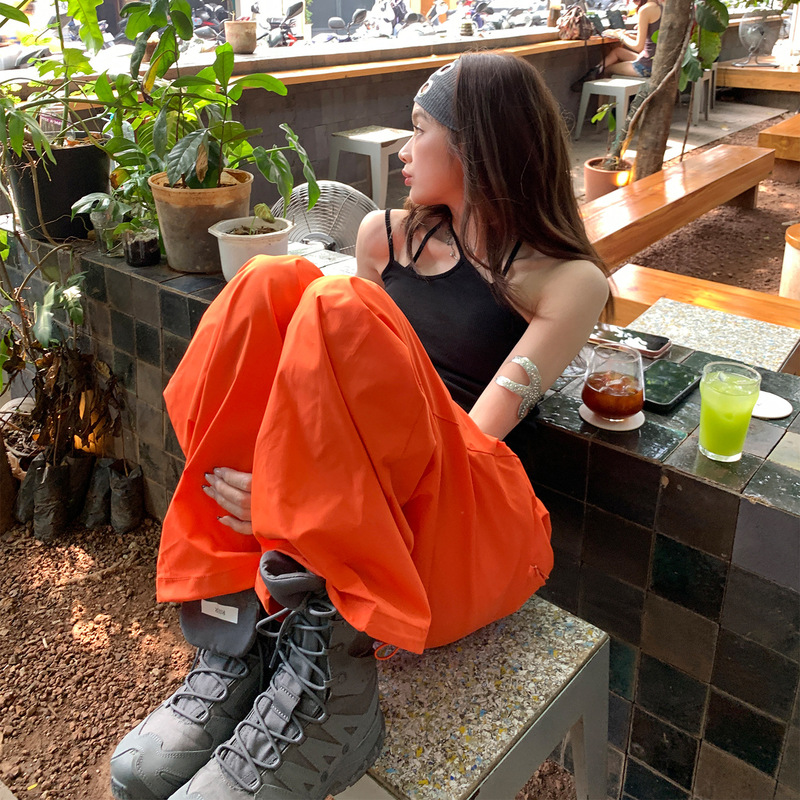Trendy and Eye-Catching Items for Sweet and Cool Girls: Orange Outdoor Casual Cargo Pants for Women, 2026 Spring/Summer New Thin Straight-Leg Pants