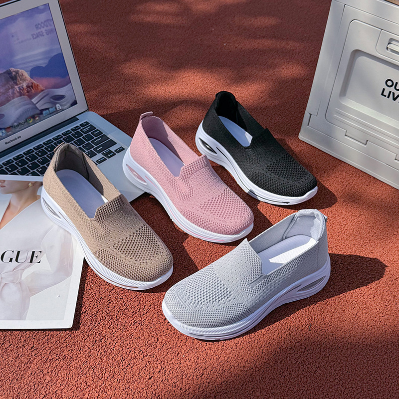 2026 New Large Size Women's Shoes Solid Color Slip-On Women's Sneakers Breathable Fly-Knit Shoes Casual Shoes Cross-Border Dropshipping