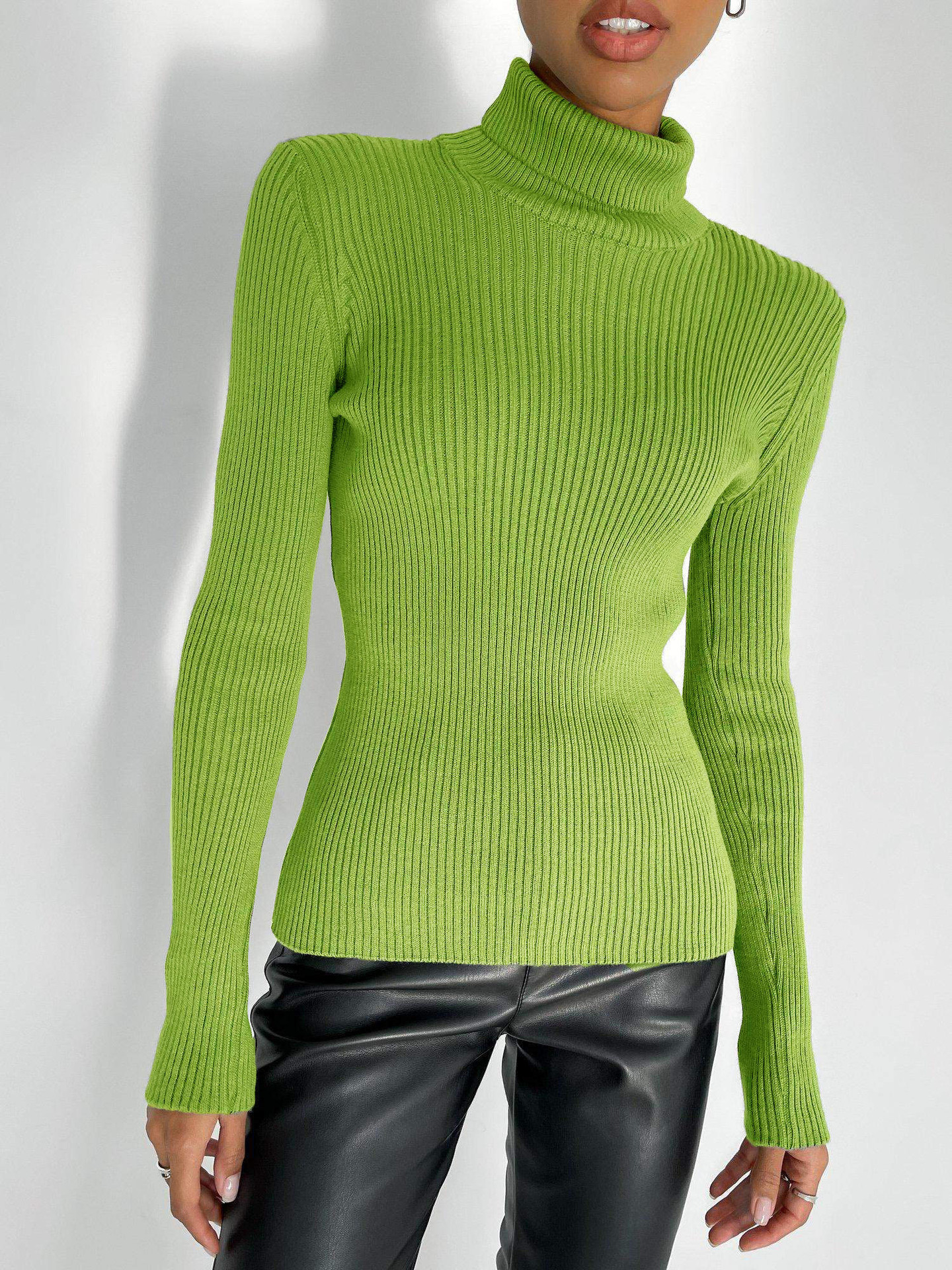 Suministro exclusivo transfronterizo de suéteres de cuello alto, camisetas de punto para otoño e invierno, jerseys ajustados de talla grande europeos y americanos con mangas largas.