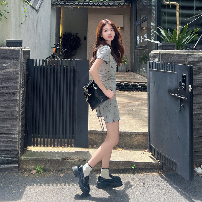 Pure Desire リボンフレンチドレス女性のための 2025 新しい女性の夏の小柄なウエスト痩身ショートスカート女性のための|undefined