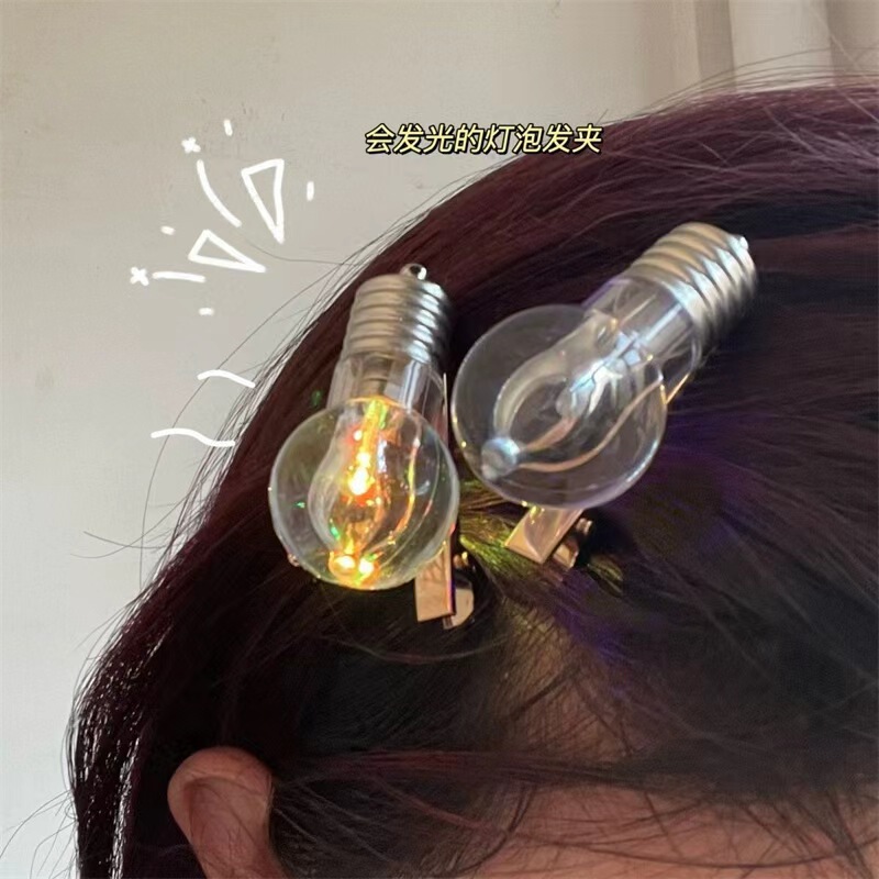 Glowing Light Bulb Hair Clip for Women, Personalized Creative Photo Prop, Duckbill Clip for Side Bangs and Loose Hair, Hair Accessory
