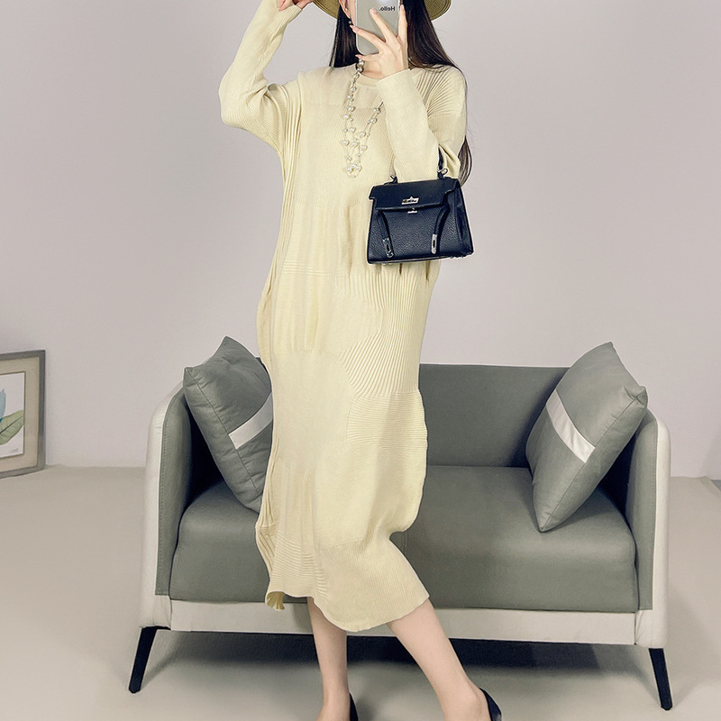 Miyake Pleated Knitted dress Women's 24-Year Fall/Winter New Lazy Wind Fluffy Soft and Comfortable Breathable Sweater Dress Miyake Pleated Knitted dress Women's 24-Year Fall/Winter New Lazy Wind Fluffy Soft and Comfortable Breathable Sweater Dress