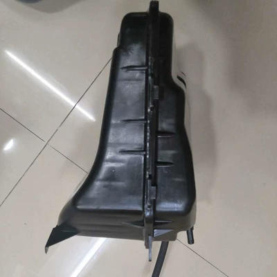 Water tank Audi Q7 engine