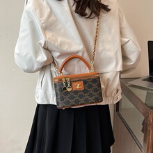 2025新款休闲真皮凯旋门小方包牛皮mini小废包手提盒子包斜挎女包