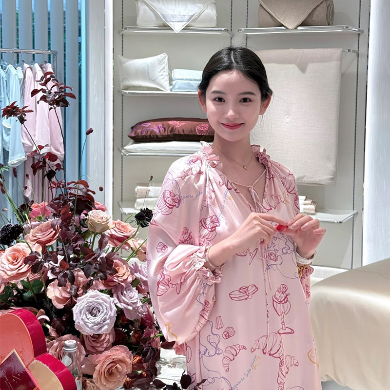 M Family Nightgown New Women's Hand-painted Dessert Printed Satin Ice Silk Spring and Summer Home Clothes Designer Luxury Ins Style