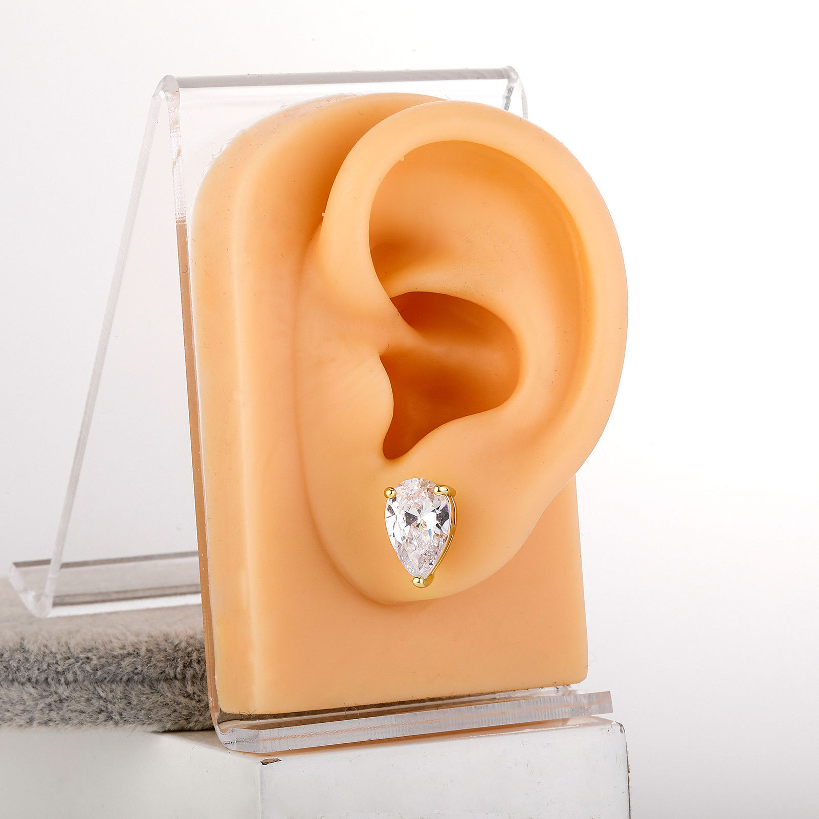 Large Water Drop Zircon Men's Earrings S925 Silver Needle Cool_voghion.com