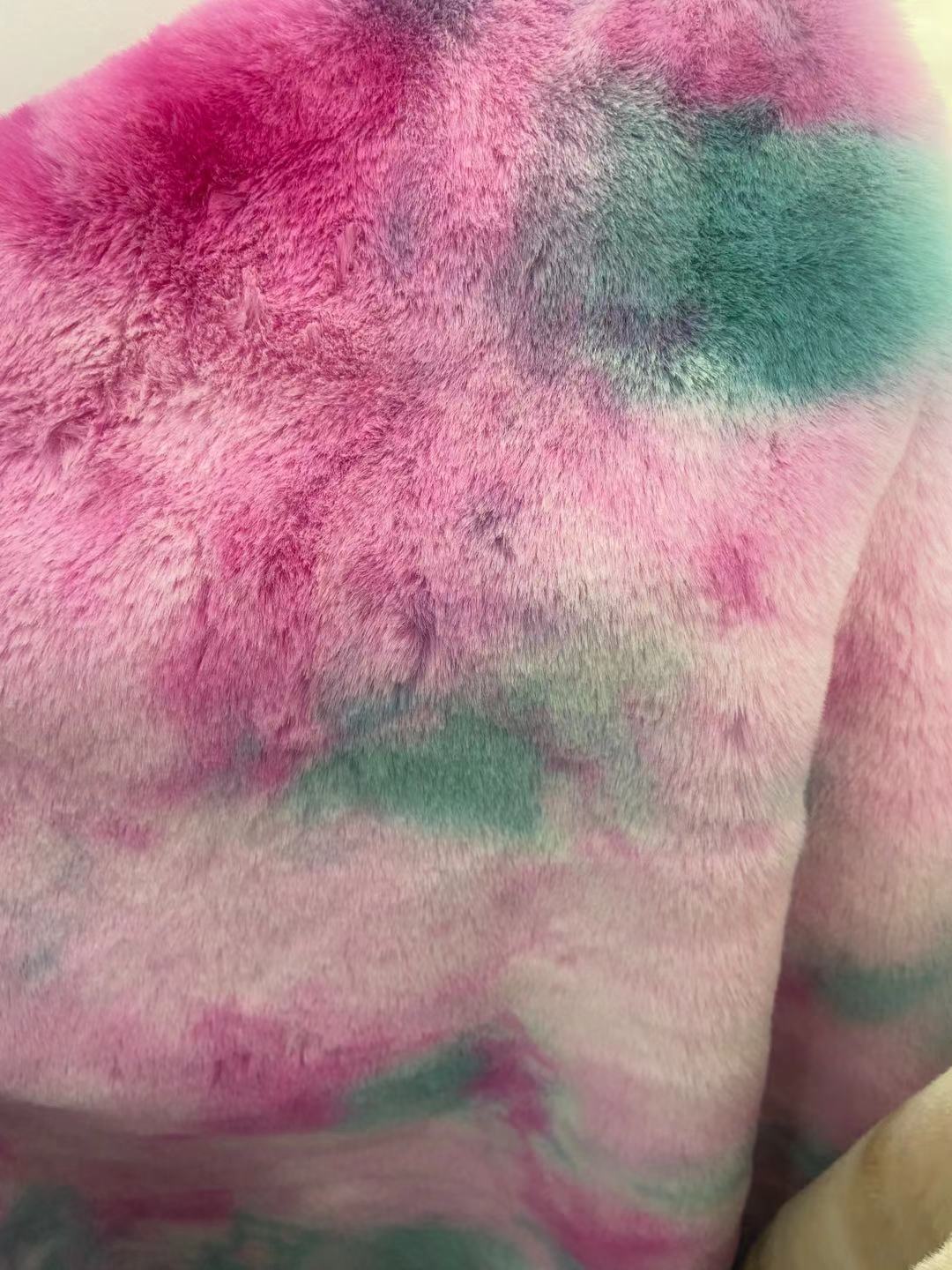 1200 gramos de tela de lana de conejo teñida 20MM siete arco iris tela de lana de conejo de ropa zapatos sombreros bufandas