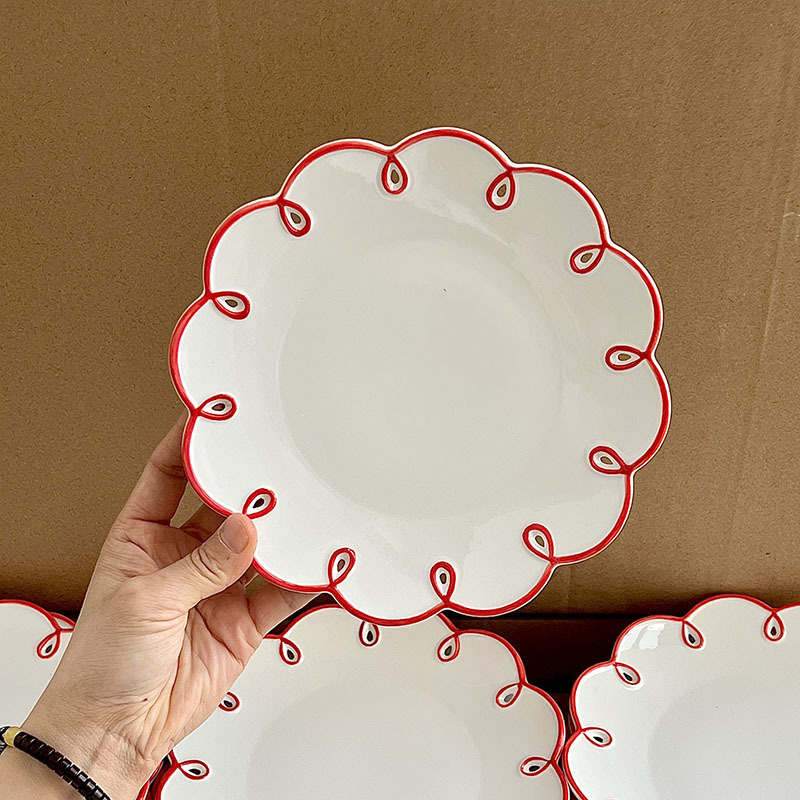 South Korea ins Lace Plate Red Vintage Ceramic Dessert Cake Plate High Color Value Breakfast Plate South Korea ins Lace Plate Red Vintage Ceramic Dessert Cake Plate High Color Value Breakfast Plate