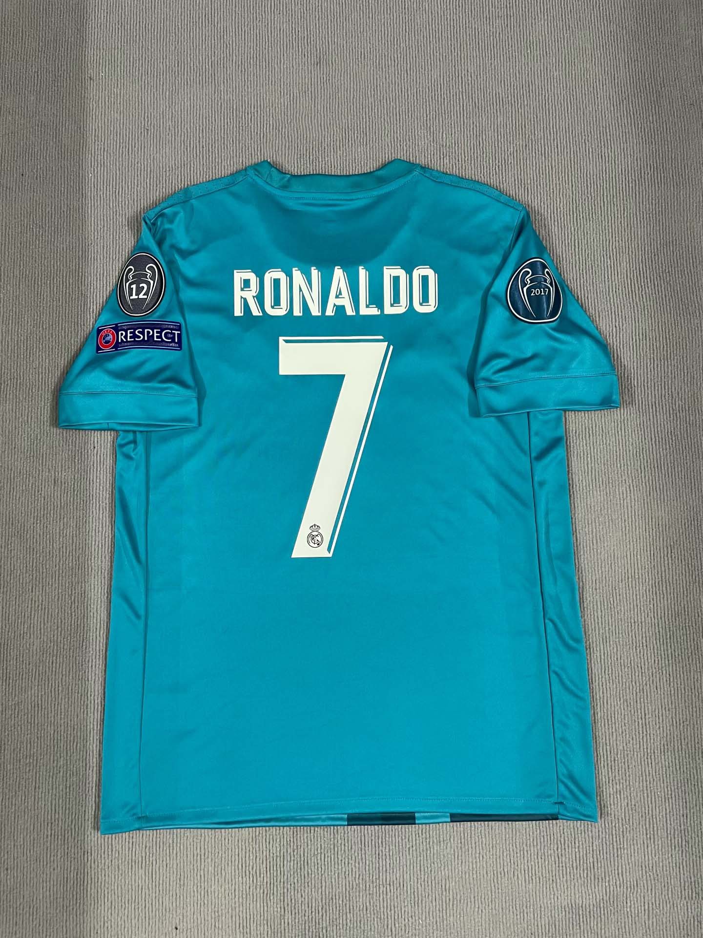 レトロなサッカー服の人気タイプのAC/22番カード80番のロマン聯紅魔ベッカム源メーカー