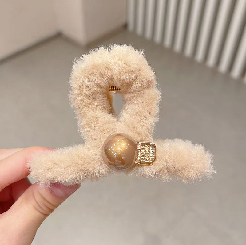 2026秋冬ミンクファー毛皮ヘアクリップ、高級感のある後頭部用大型シャーククリップ、ハート型キラキラ輝くダイヤモンド付き毛皮ヘアクリップ