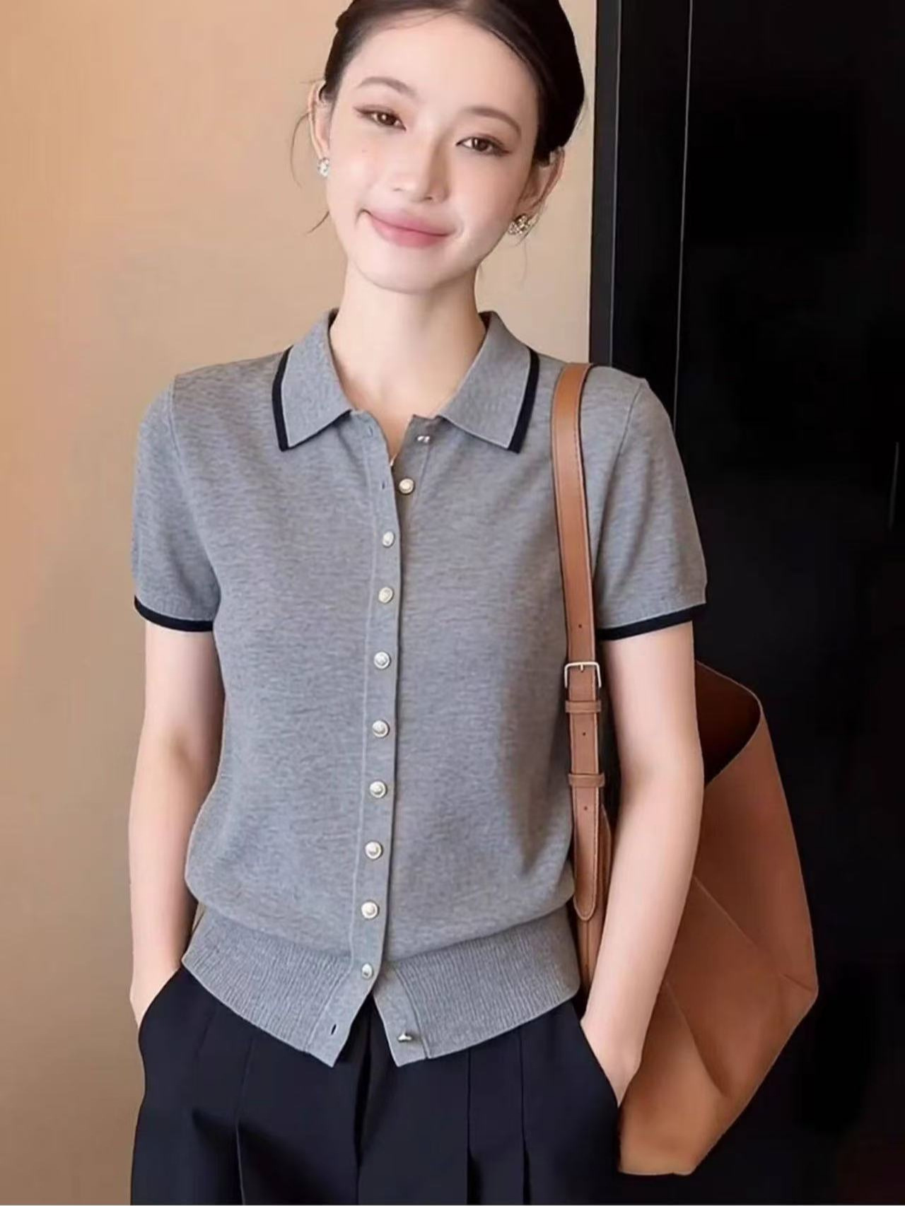 Áo thun nữ cổ bẻ tay ngắn dáng suông — màu xám