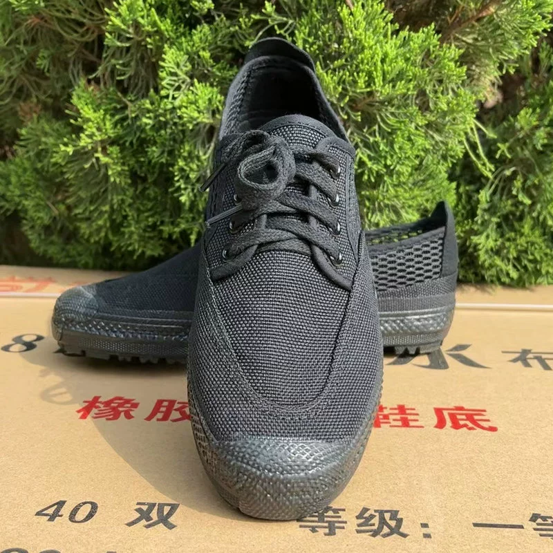 Оптовая Продажа с фабрики летняя сетчатая обувь Черная защитная дышащая Рабочая Мужская обувь для охраны труда