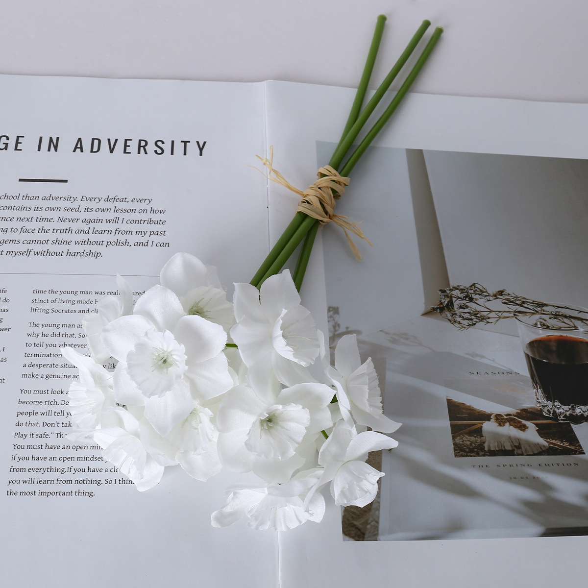flores simuladas flores de narcisos flores de mano flores flores de mano boda flores simuladas decoración de la mesa de comedor fotografía flores de seda flores falsas