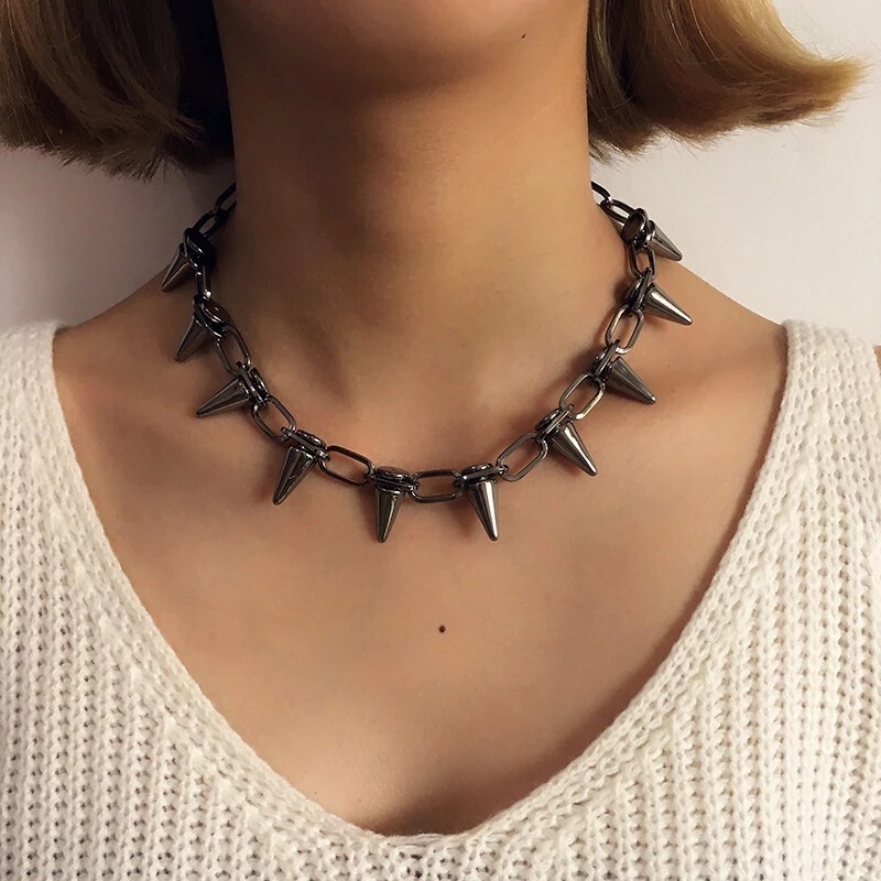 European and American alloy jewelry vintage necklace exaggerated personality punk rivet necklace bullet necklace clavicle chain women