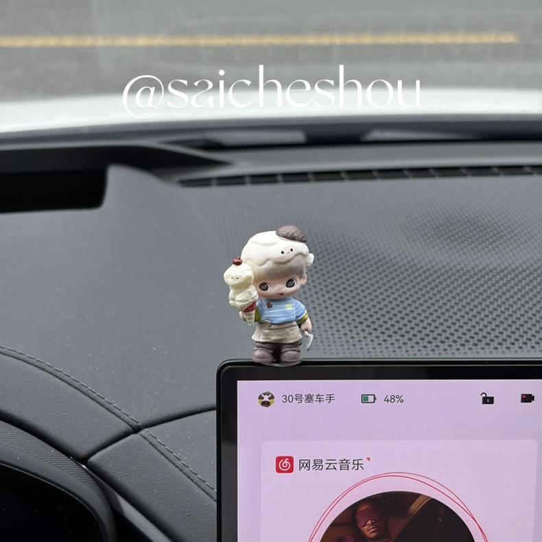 Bubble Mart Dimoo Cute Figurine Car Dashboard Display Decoration Today's Friday Series