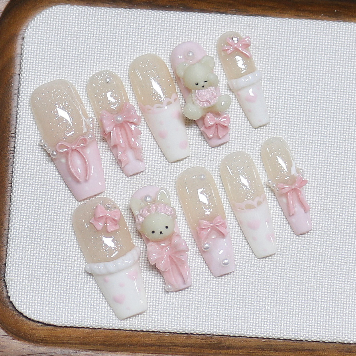 New Boutique Handmade Wearable Nail Patches, Cute Pink Toffee Bear, Long Manicure for Student Girls