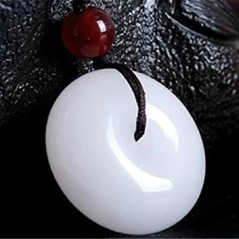 Wholesale Jade a goods Xinjiang Hetian white jade buckle pendant sheep fat jade thick buckle necklace pendant car key pendant Wholesale Jade a goods Xinjiang Hetian white jade buckle pendant sheep fat jade thick buckle necklace pendant car key pendant