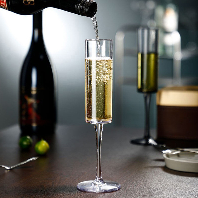 Copa de cristal copa de vino tinto Copa desechable fiesta taza de plástico engrosada estación independiente fábrica al por mayor de una pieza al por mayor