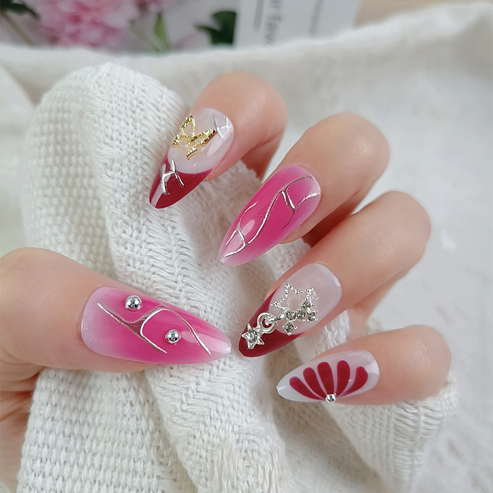 Transfronterizos más vendidos en relieve perforación de uñas plata estrellas doradas mariposa para usar uñas de almendras 24 piezas parches de uñas terminados