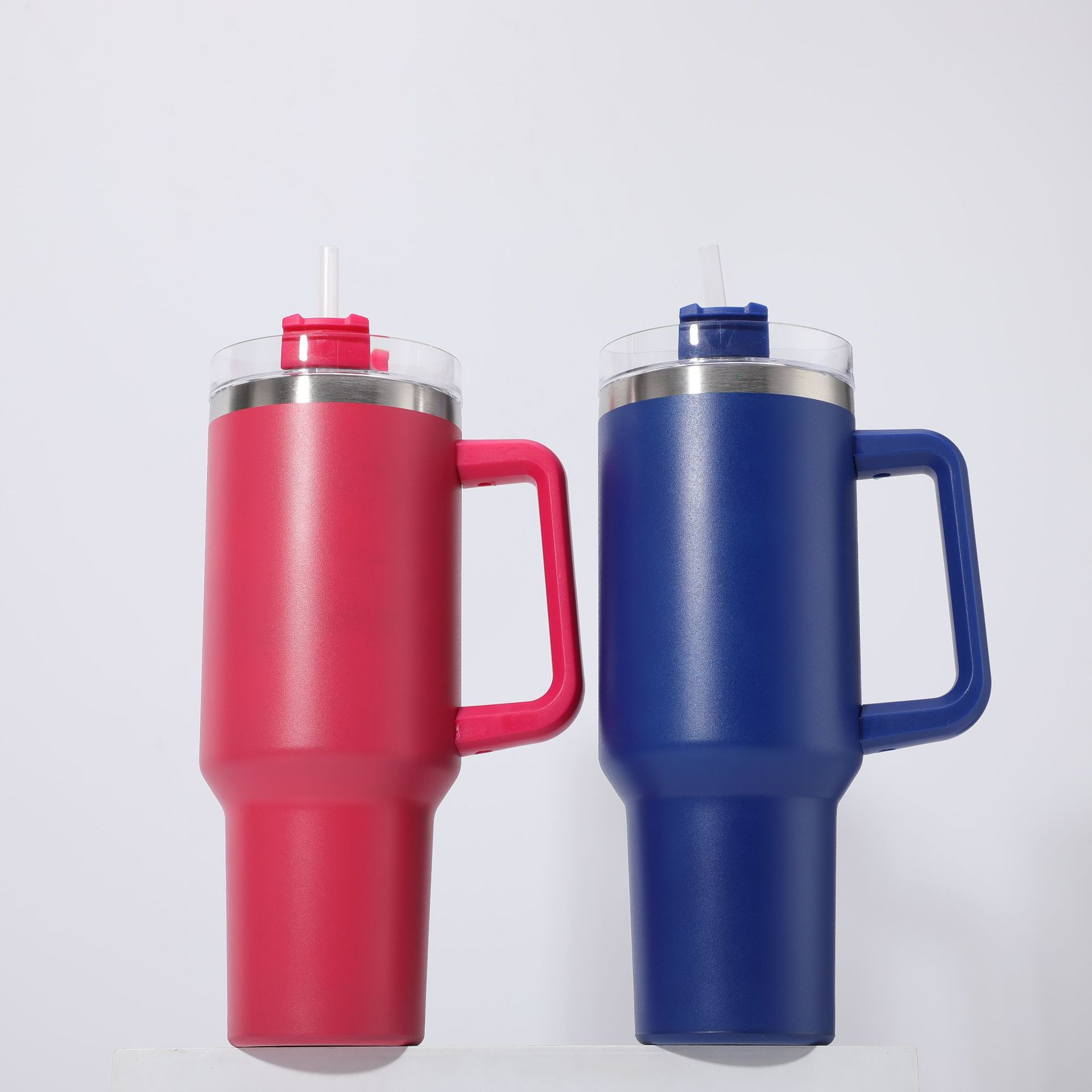 Glacière de voiture en acier inoxydable de grande capacité avec poignée et vide, gobelet isotherme de 1,2 L (40 oz), gobelet à eau avec paille pour conserver la glace, gobelet à bière de qualité supérieure_voghion.com