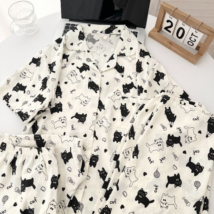 Pantalones cortos de tres piezas pantalones de manga corta verano nuevo estilo caliente dibujos animados casual lindo estilo cardigan pijamas mujeres nubes algodón