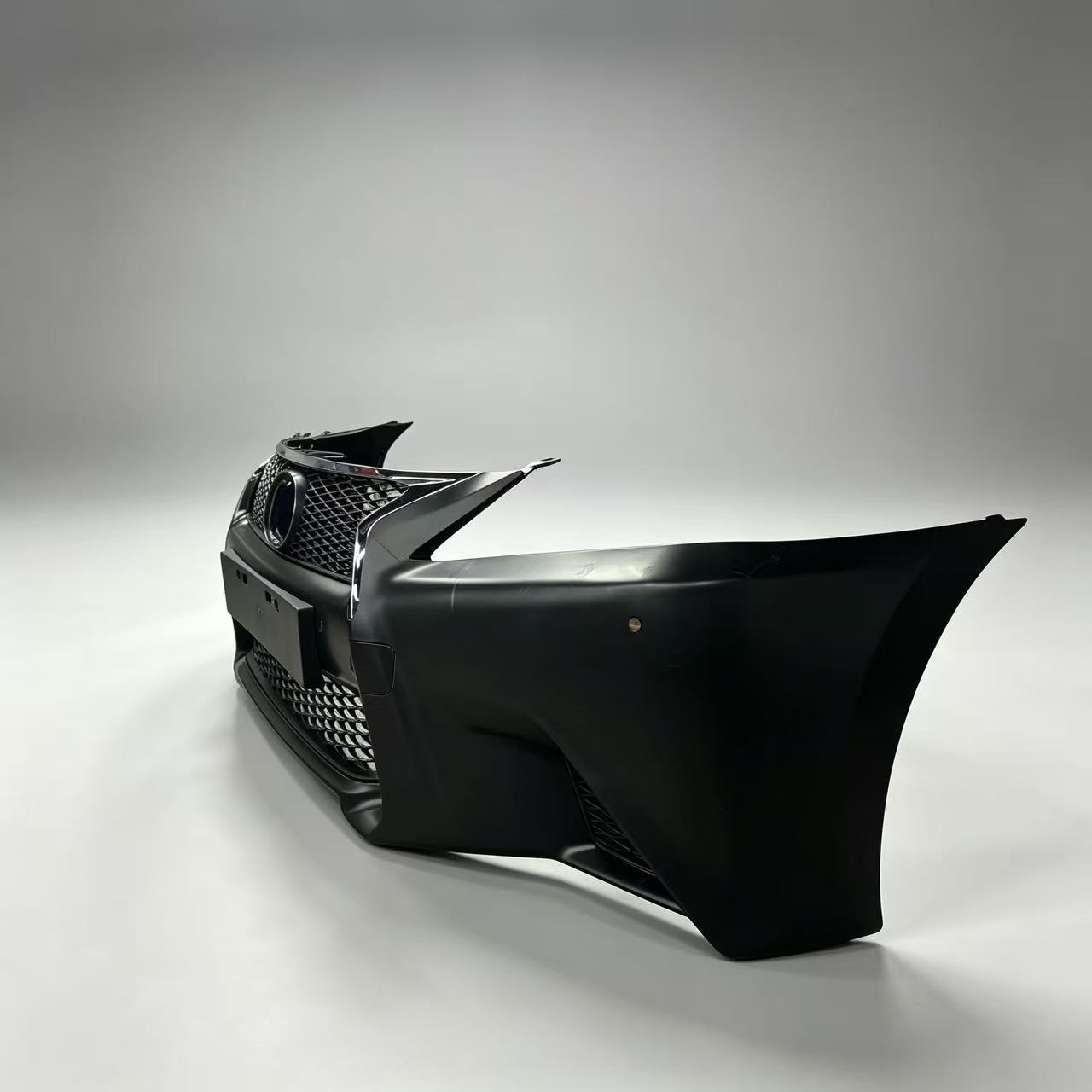 Suitable for 2012-2015 Lexus GS250 Sport model front bumper grille body kit bumper for foreign trade
