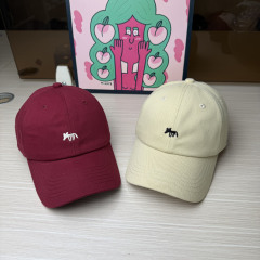 リトルフォックス 韓国風野球帽 刺繍入りつば広帽子 小顔効果あり 多用途 カジュアル 日よけ 日焼け止め ピークキャップ トレンド