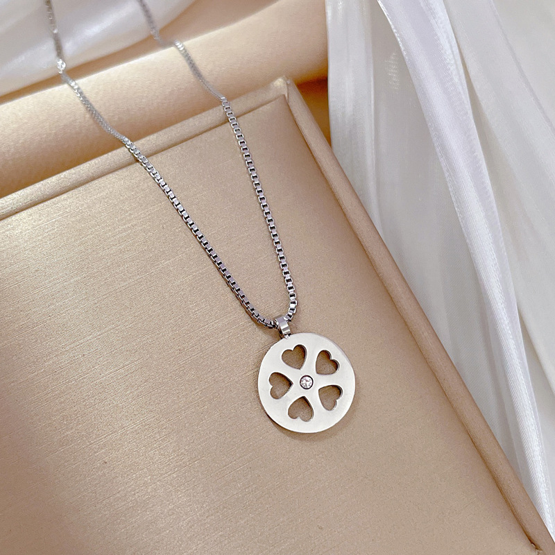 Gold Necklace Round Flower Minimalist Collarbone Chain For Women_voghion.com