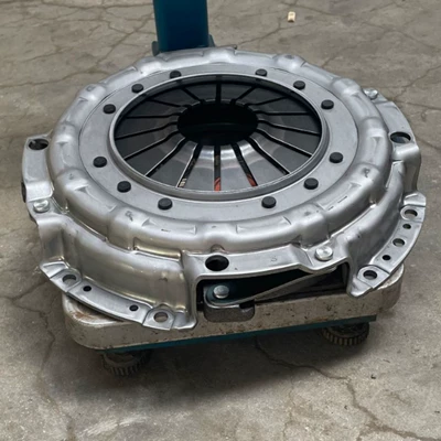 DS330 clutch pressure plate D32-1600750, clutch disc D32-1600740, suitable for Dongfeng Yuchai