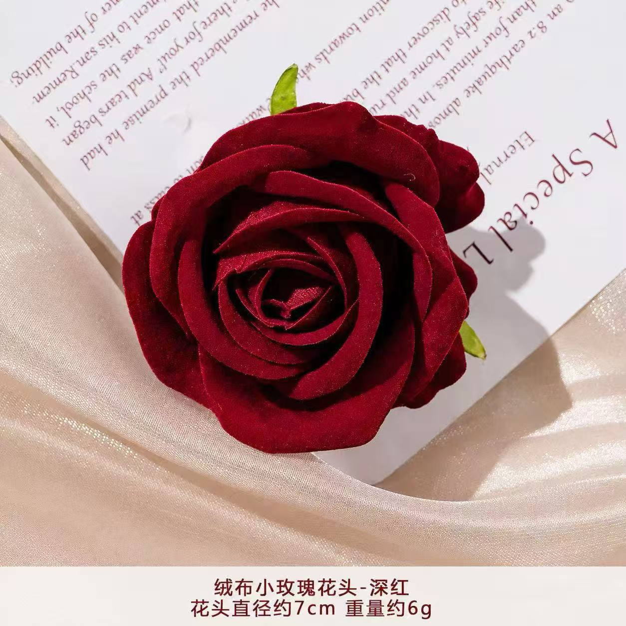 Rosa de Terciopelo Artificial de Seda Alta Simulación para Escenas de Bodas y Arcos
