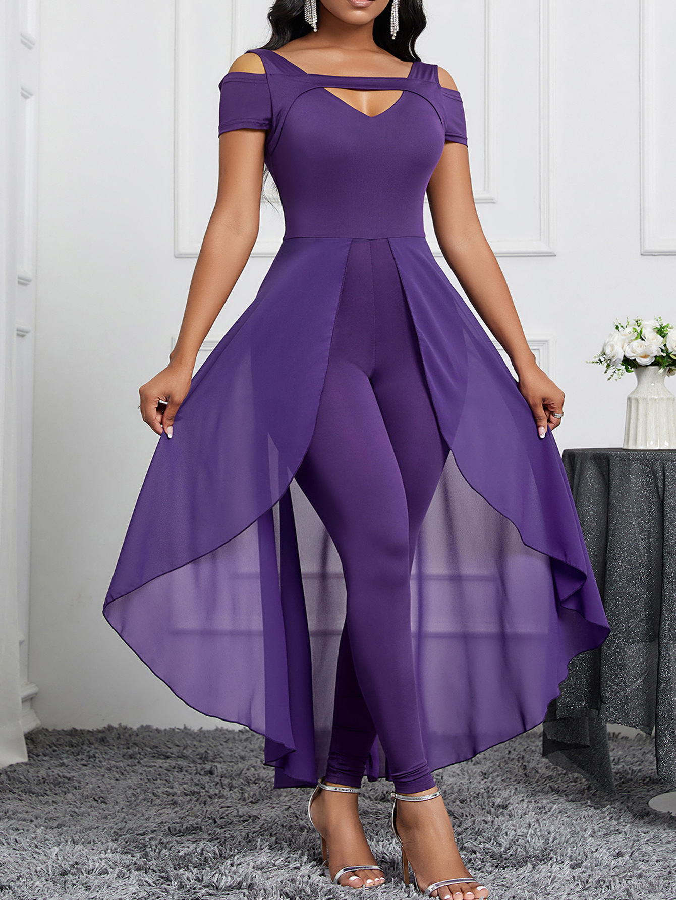 Estilo de diseño de nicho nuevo estilo primavera y verano comercio exterior europeo y americano exclusivo para temperamento elegante mono ajustado