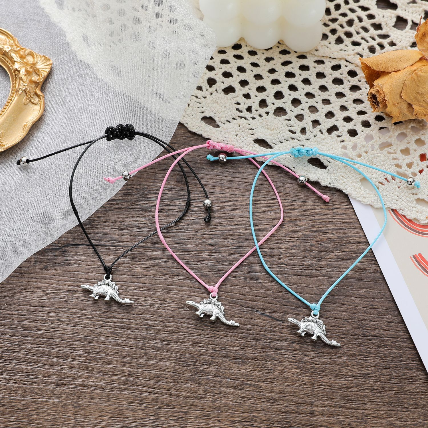 New Long-necked Dragon Small Dinosaur Card Bracelet Fashion Alloy Braided Bracelet display picture 6