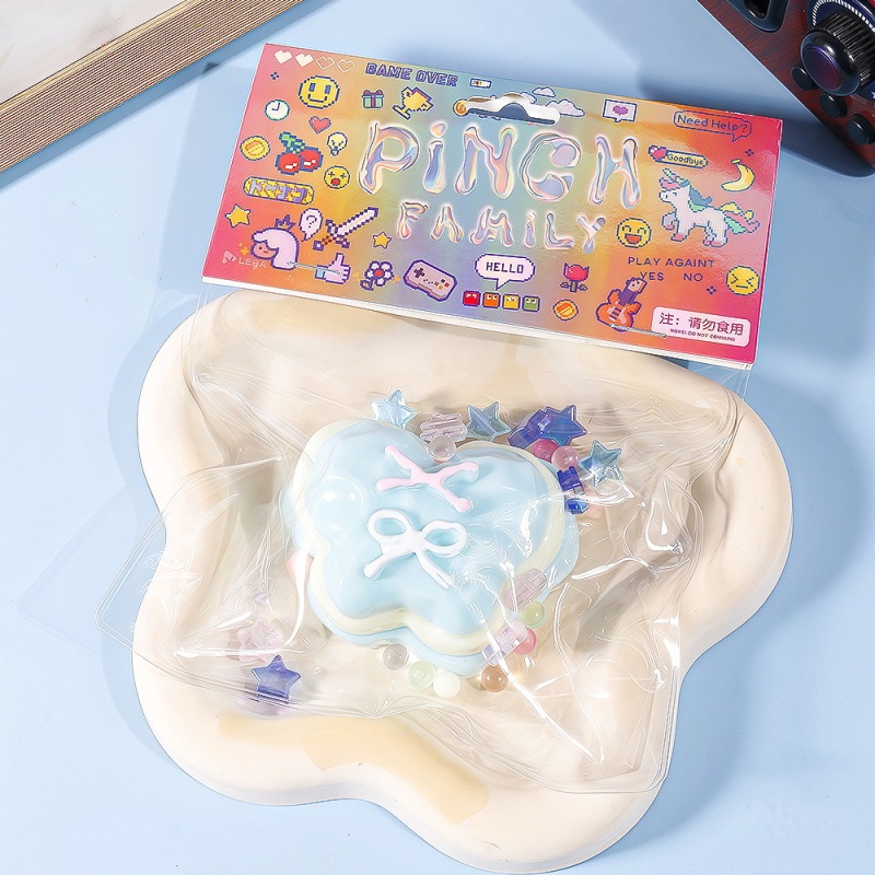 新しいユニークな減圧ピンチおもちゃケーキ食品おもちゃピンチ音楽シミュレーション食品 tpr ベントアーティファクト露店卸売|undefined