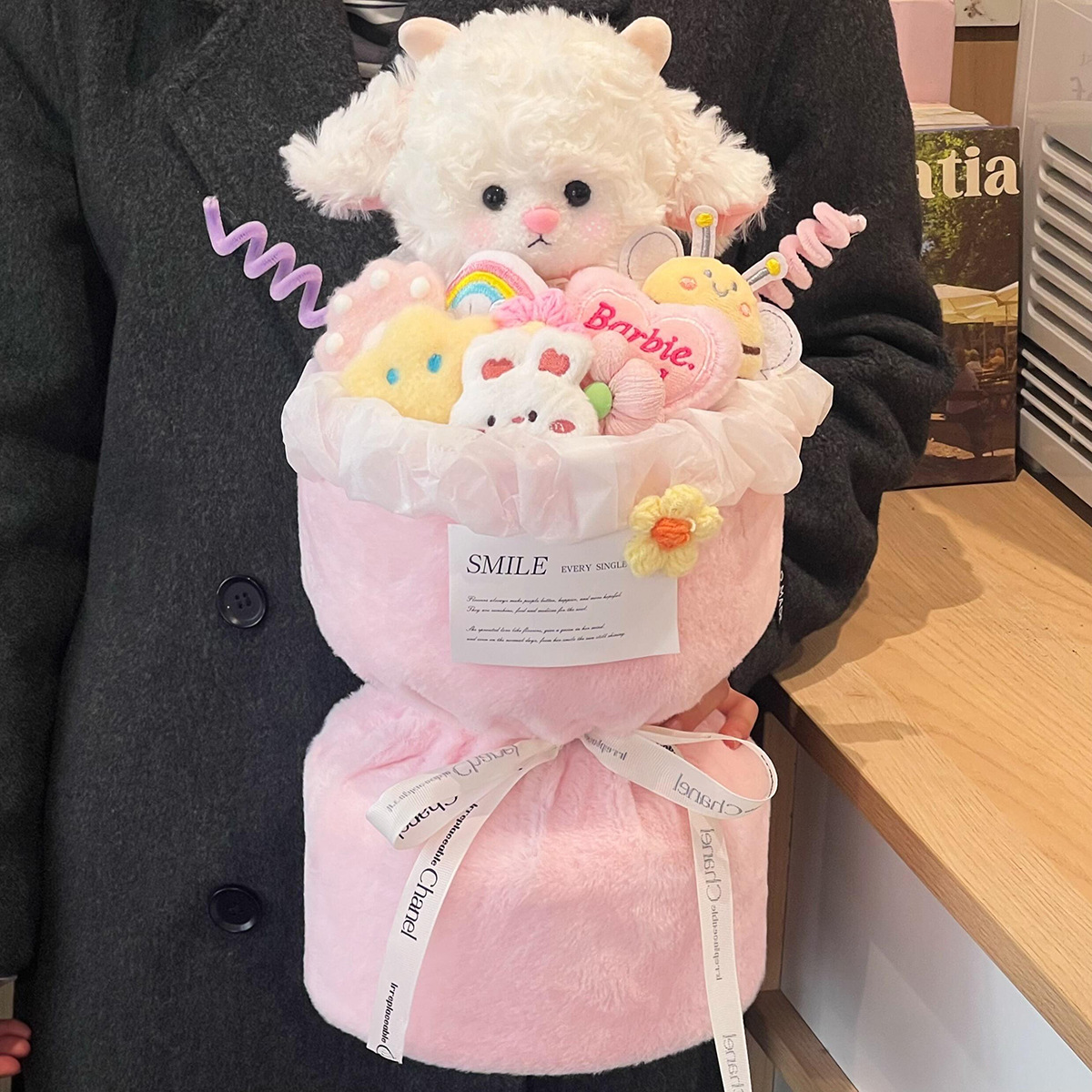 Large lamb doll bouquet [gift bag + lamp + greeting card]