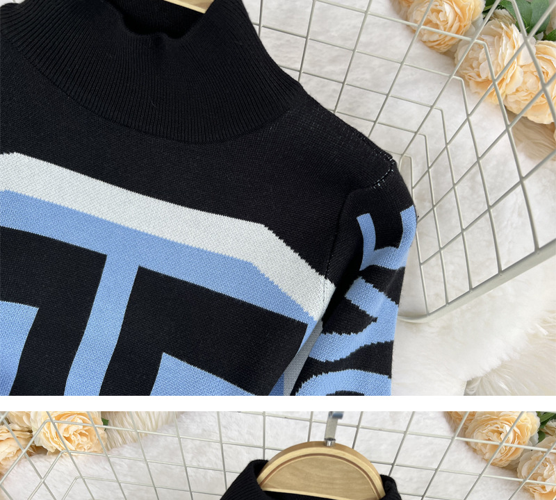 Abbigliamento Donna Abito in maglia elastica e stampata_voghion.com