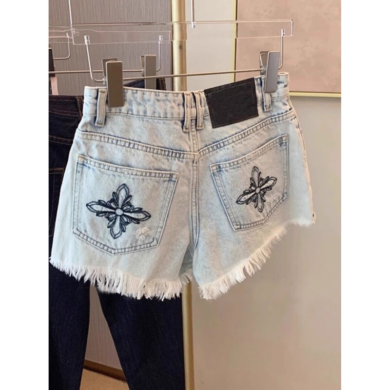 Distressed Washed Embroidered Raw Edge Denim Shorts for Women, New Summer High-Waisted Straight-Leg Sweet Cool Hot Girl A-Line Hot Pants Distressed Washed Embroidered Raw Edge Denim Shorts for Women, New Summer High-Waisted Straight-Leg Sweet Cool Hot Girl A-Line Hot Pants