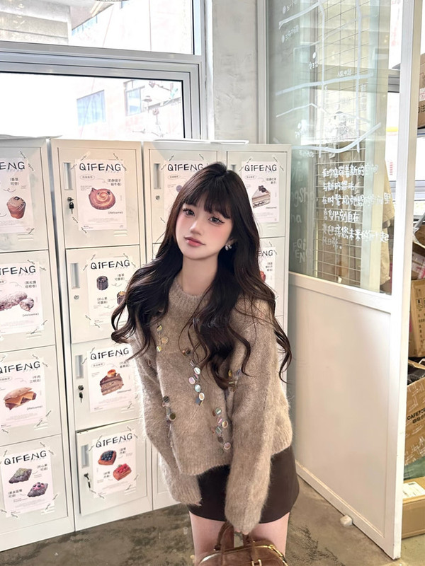 慵懒风重工亮片圆领长袖毛衣女2025秋季新款别致显瘦减龄chic上衣|undefined