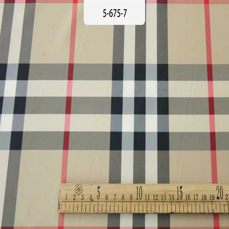 时尚经典宝利格布料加捻涤纶衬衫沙滩裤连衣裙夹克羽绒服外套面料