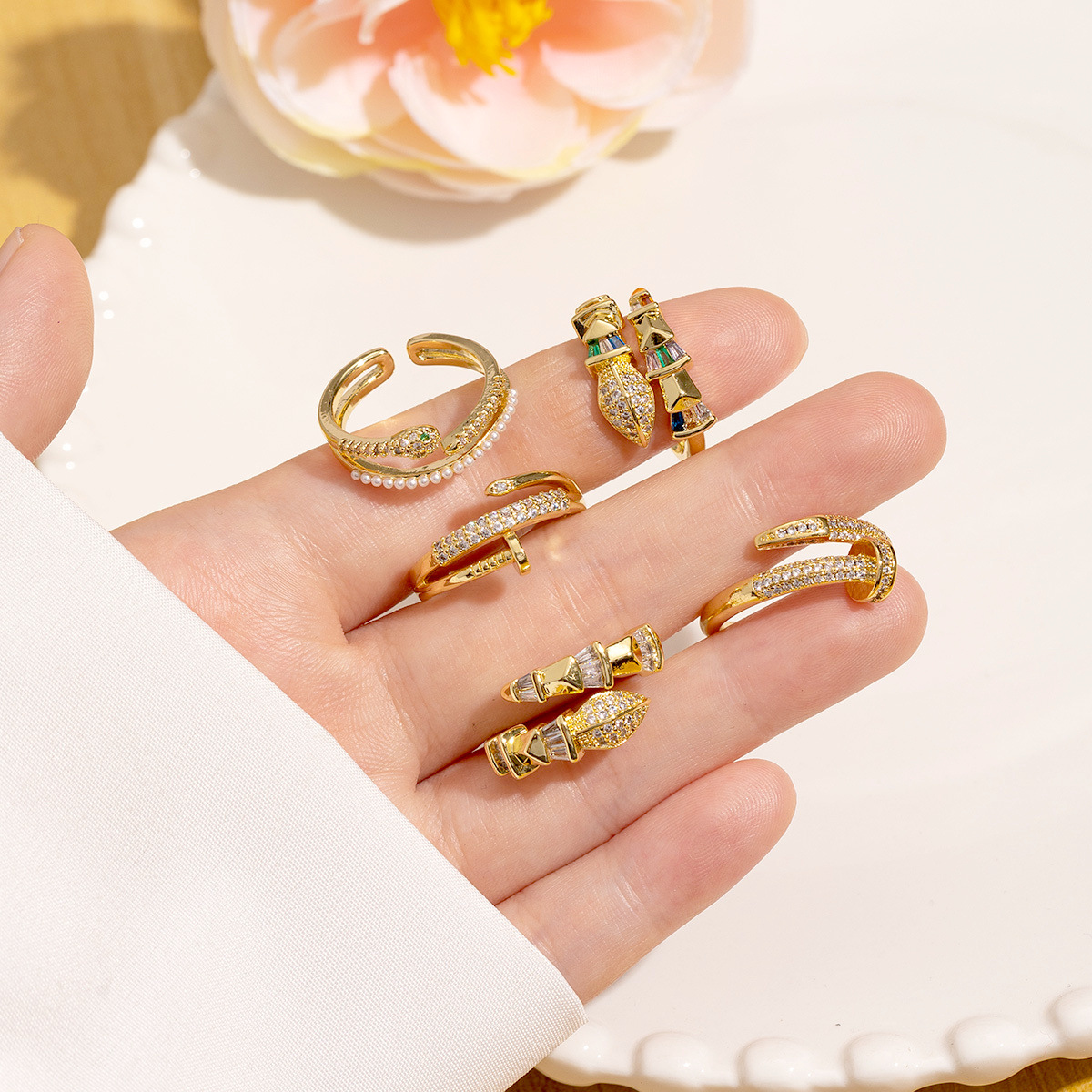 Anello da donna con cintura piena di diamanti, nuovo design di moda vintage_voghion.com