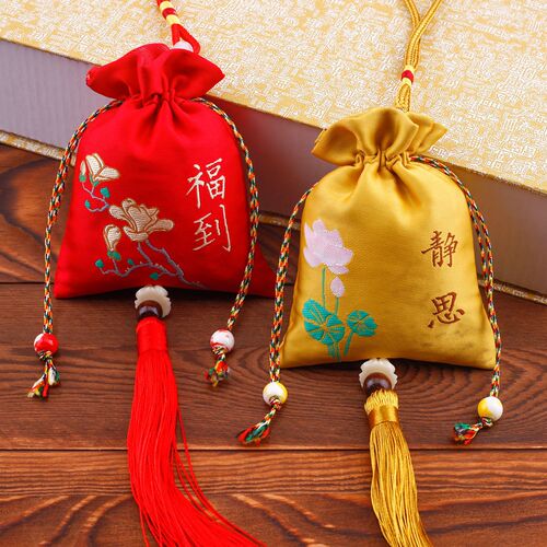 Manufacturer wholesale Dragon Boat Festival Chinese style Dragon Boat Festival sachet sachet pendant sachet sachet wholesale mugwort herbal sachet